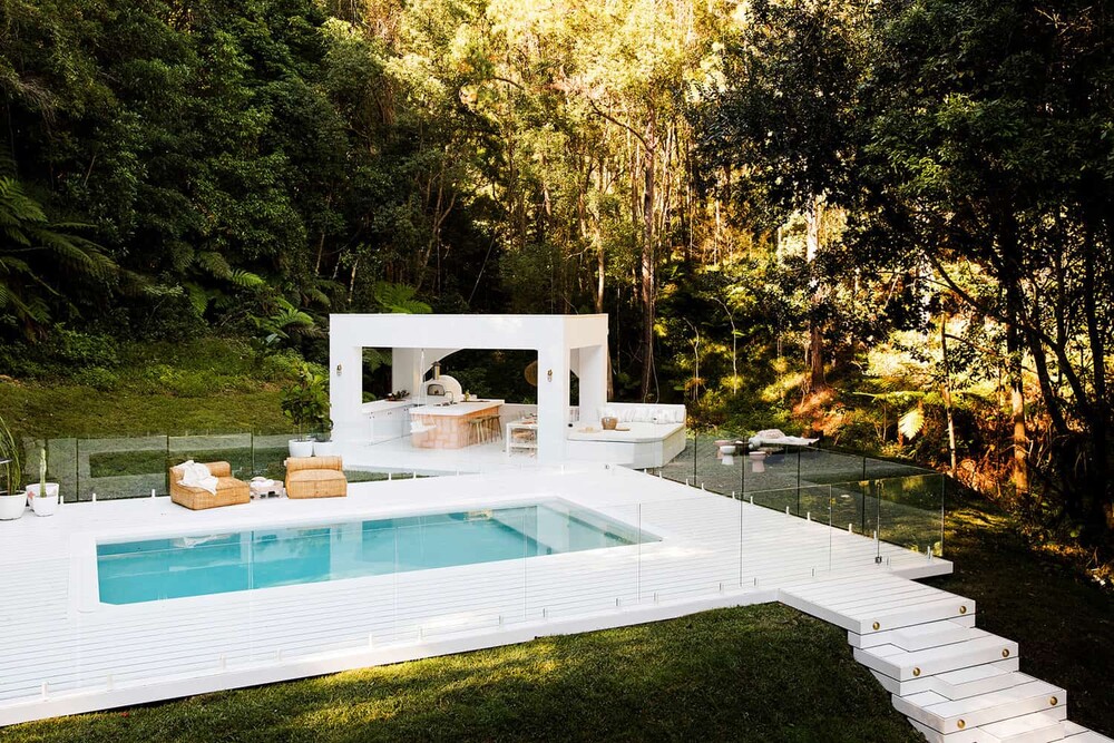 Mediterranean swimming pool design